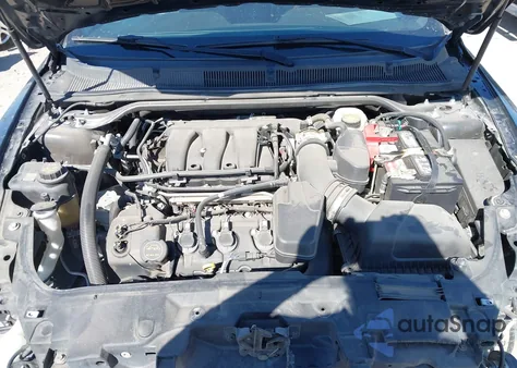 2018 Ford Taurus Limited z USA, uszkodzony, nr VIN 1FAHP2F85JG137960